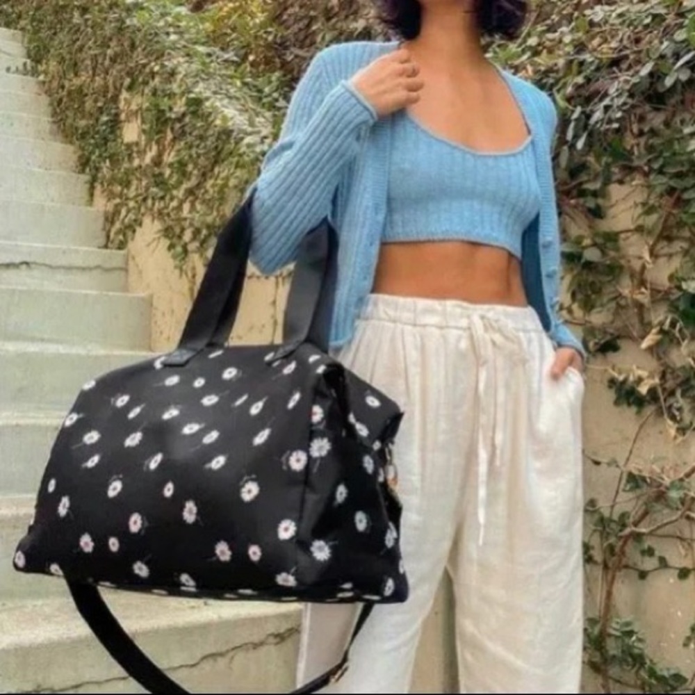 alice + olivia Daisy duffel bag by Stacey Bendet